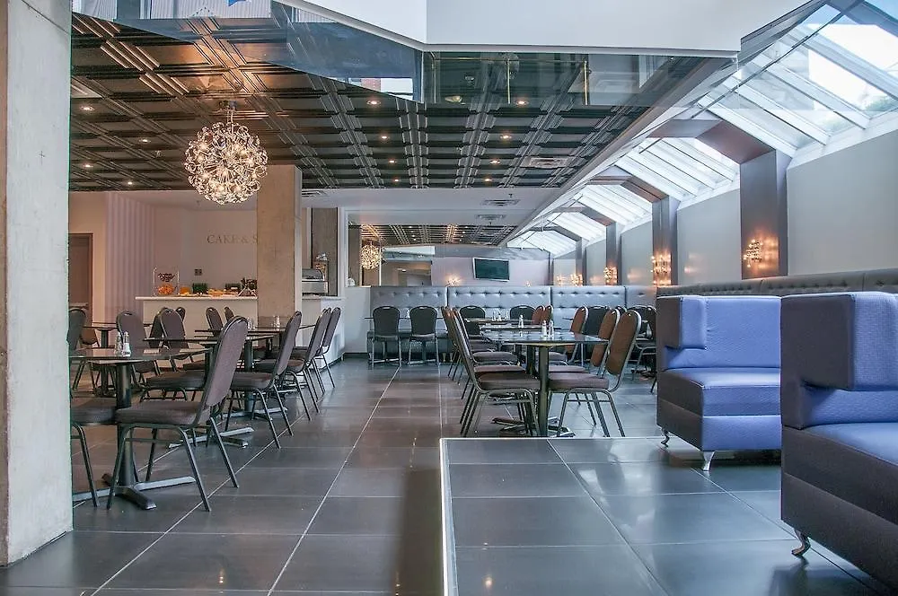 Lelux Hotel Montréal