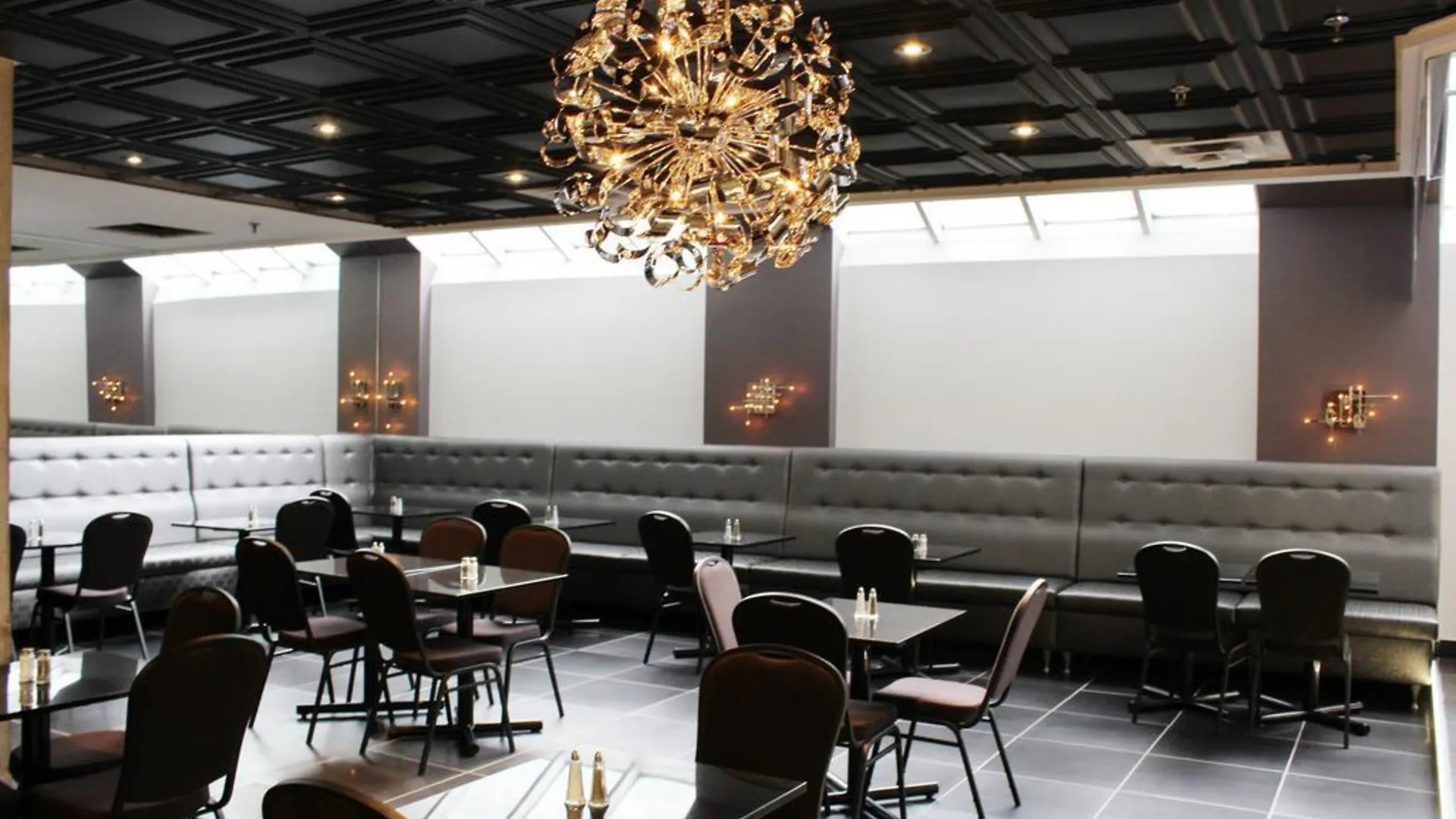 Lelux Hotel Montréal Canada