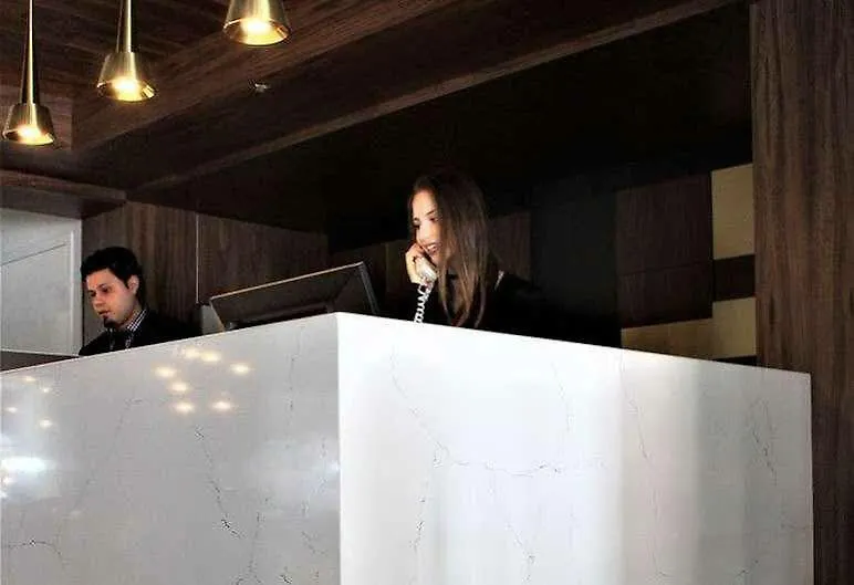 Lelux Hotel Montréal